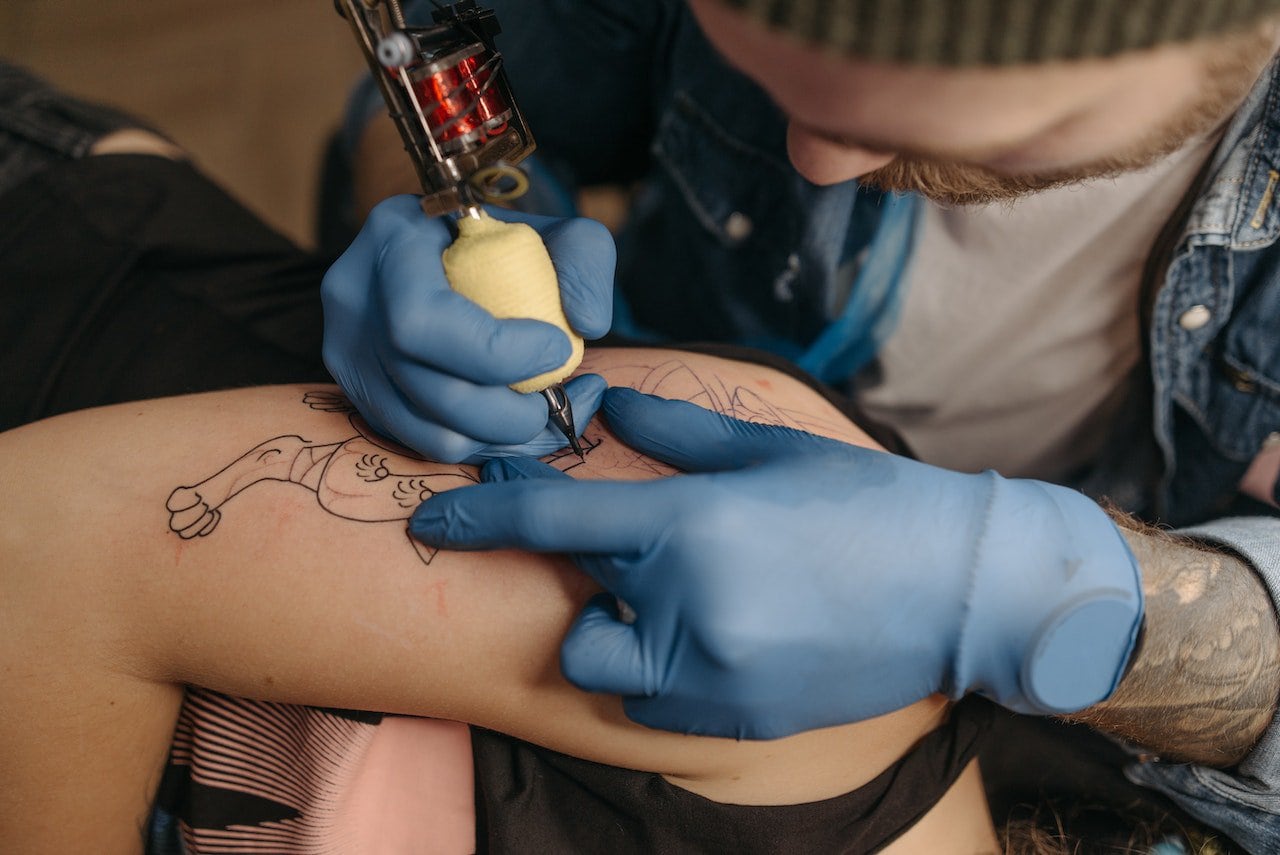 Zrobienie tatuażu – co warto wiedzieć przed?