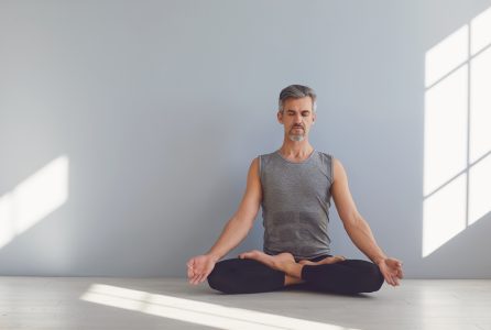 Dlaczego męska joga staje się coraz bardziej popularna?
